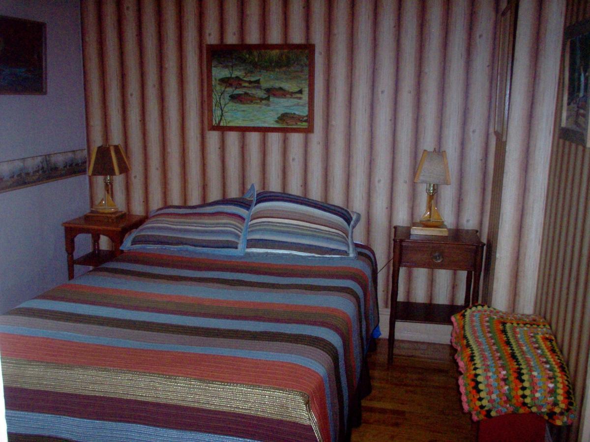 Parks Edge Inn Millinocket Exteriör bild